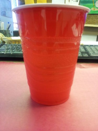 18 ounce red plastic party drink/coke cup ( 240 cups per pack ) usa made for sale