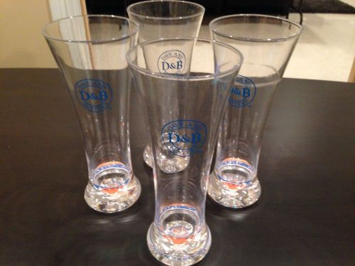Set of 4 Tall Beer Glasses, Dave and Busters, Pilsner, Clear Acrylic, Mint!!