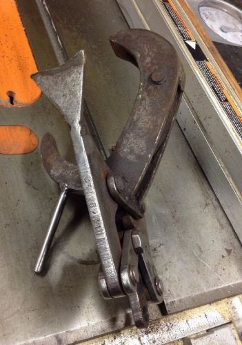 Crosby Pipe Grab Lifting Rigging Equipment 4&#034; Cast Iron 450lb Lifter