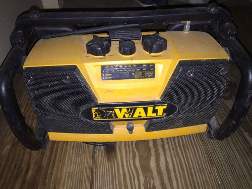 DeEalt Radio DW911 without battery NO RESERVE
