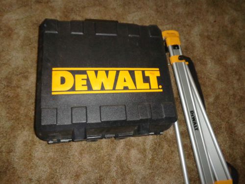 DeWalt DW077 Self Leveling Rotary Level &amp; DW0772  Tripod with case Complete