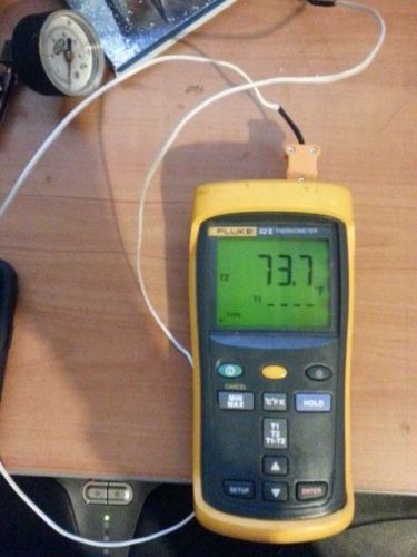 Fluke 52 II Dual Input Thermometer with thermalcouple