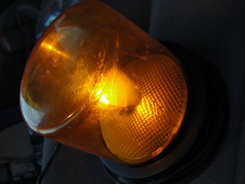 Emergency road hazard yellow amber warning round flashing light 12v dc plug in for sale
