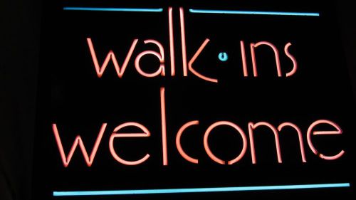 WORDEN &#034;WALK-INS WELCOME&#034; ELECTRIC  NEON SIGN W/PULL CORD, PINK &amp; GREEN &amp;BLACK,