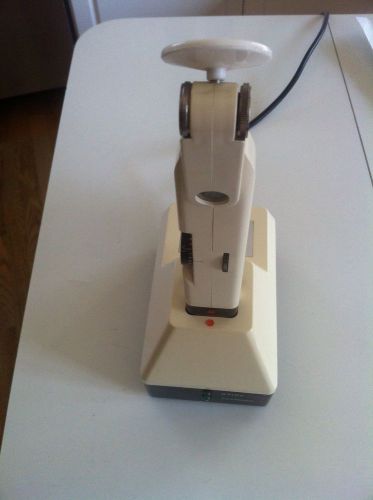 Clement Clarke Perkins Tonometer MK2 cw Rechargeable Handle &amp; Charger