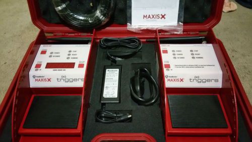 SOUTHWIRE- MAXIS TRIGGERS DUAL WIRELESS REMOTE FOOTSWITCHES SYSTEM, BRAND NEW