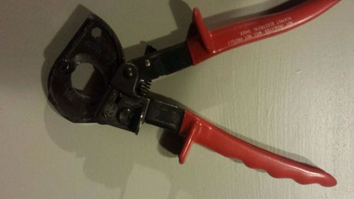 USED KLEIN TOOLS 63060 Ratchet Cable Cutter, 10&#034; Overall Length, Shear Cut