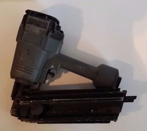 Senco Nail Gun - 1 1/2 x 2 1/2 38-65mm - Max Pressure 120 PSI