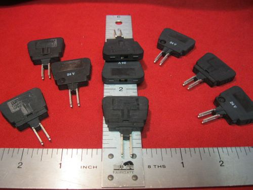 Phoenix contact fuse plug ST-SI-UK4 -New Qty 9 24v  LED FA