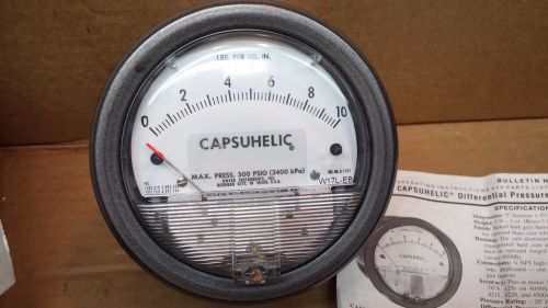 Dwyer Capsuhelic Series 4000 Differential Pressure Gauge, Range 0-10 psid