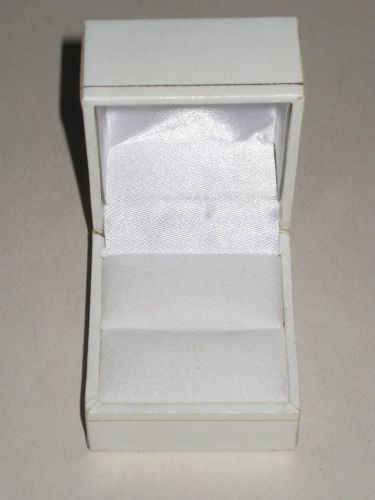 12 WHITE RING BOXES Leatherette with white velvet interior with presentation box