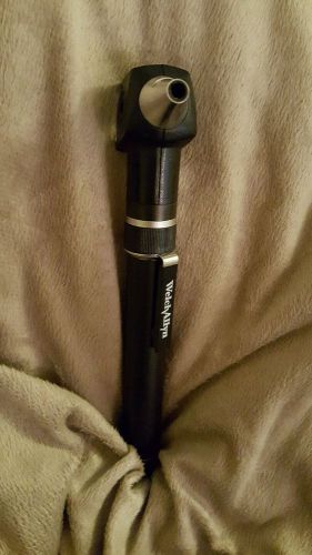 Welch allyn otoscope w/rechargeable battery and bulb
