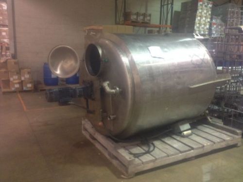 800 GALLON JACKETED STAINLESS STEEL TANKS WITH SIDE WALL SCRAP
