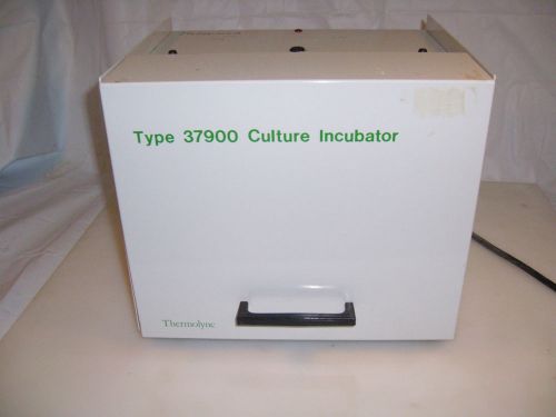 Thermolyne Type 37900 Culture Incubator Model I37925 Used