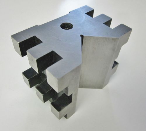 STARRET No 568 V BLOCK WITH 3/8-16 TAPPED HOLES