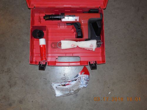 hilti DX-35 powder actuated nail gun semi-auto kit MINT  (565)