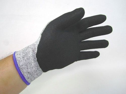 Size 9 13 Gauge Gray/Black HPPE Cut Level 5 Resistant Liner Nitrile Coated Glove