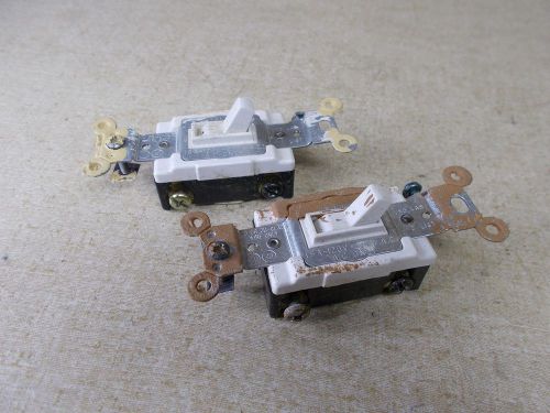 Leviton 015-54504 Lot of 2 4-way Commercial Toggle Switches *FREE SHIPPING*
