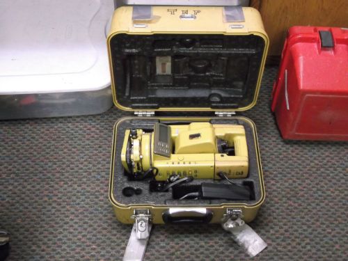 Topcon 302 with original case