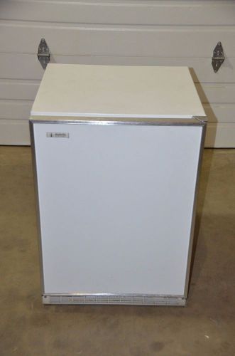 Marvel Scientific 6CAR TE 6.1 Cubic Foot Under Counter Refrigerator