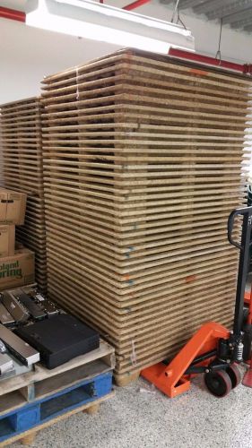 Pressed wood pallets - stackable, recyclable, no nails, wooden full size for sale