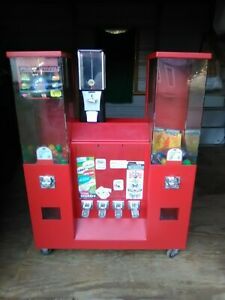 Gumball &amp; Toy Vending Machines/Rack