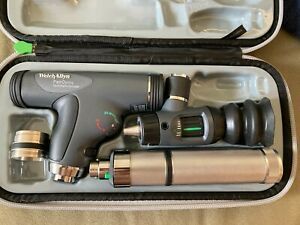 97800-MCL Welch Allyn 3.5 V LED PanOptic MacroView Diagnostic Set-Lightly Used