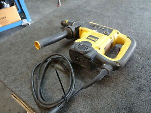 Dewalt D25553 Spline Rotary Hammer 1 9/16 Type 1 120V 12A