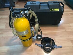 Scott Air Pak 2.2 Presur-Pak with Vibralert 2216 Tank Mask and Hard Case