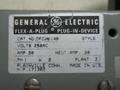 (T2-3) 1 GENERAL ELECTRIC DFC2214B FUSIBLE PLUG 20A 2P 120V 2.0