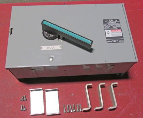 Siemens v7f3204  200 amp 240 volt  fusible switch new style for sale