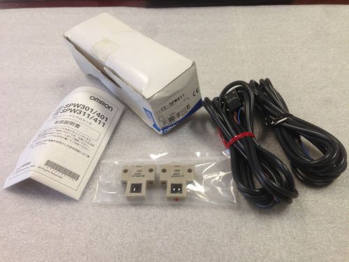 NEW OMRON EE-SPW-411 PHOTO MICROSENSOR WITH CABLES