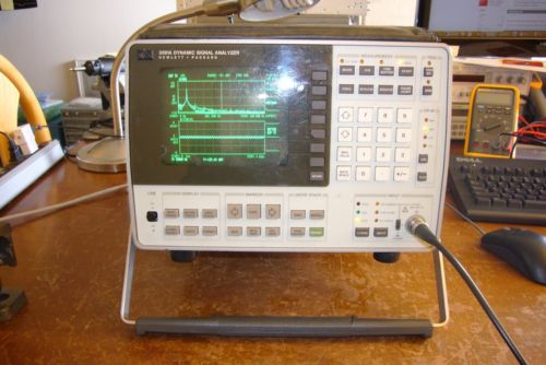 HP 3561a Dynamic Signal Spectrum Acoustic Vibration Analyzer DC~102kHz +handle