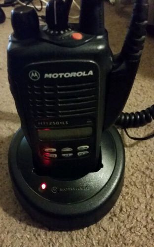 Motorola Ht1250ls Two Way Radio