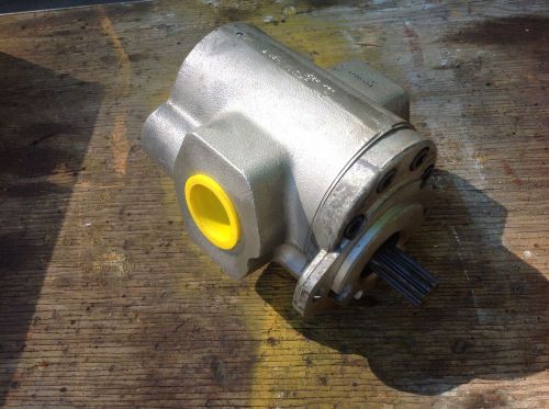 New tyrone hydraulic pump # 576p22002d4d for sale