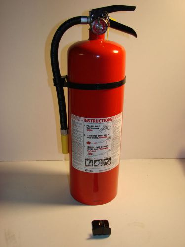 KIDDIE PRO SERIES 460 10LB FIRE EXTINGUISHER NEW IN BOX RECHARGEABLE