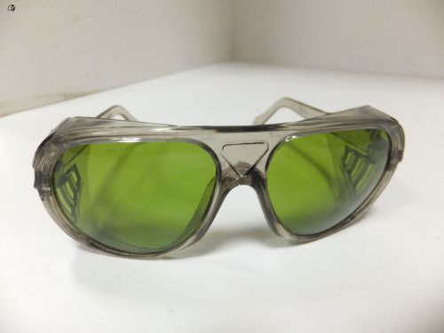 Welding Safety Shade Green 2 Polycarbonate Lenses Sand Frame IR CAN/CSA Z94.3-02