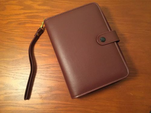 Maroon 6 ring compact planner w/ pages faux leather wallet/wrislet advantedge for sale