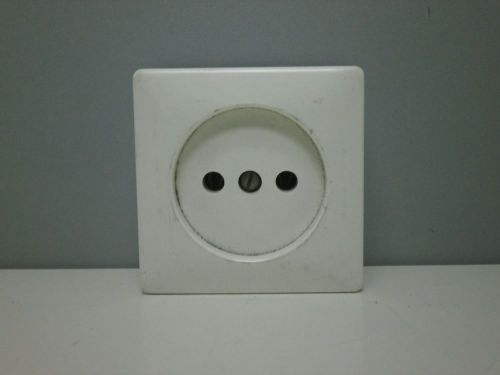 European Russian 250V 16A Single Power Outlet Receptacle White