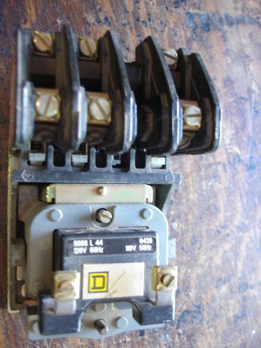 LIGHTING CONTACTOR L030  8903 SQUARE D  USED