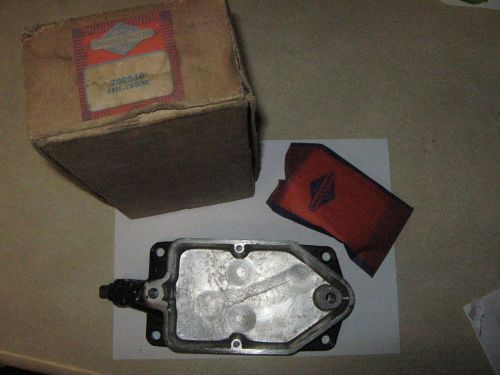 Genuine Old Briggs &amp; Stratton Gas Engine Base 290946 New Old Stock