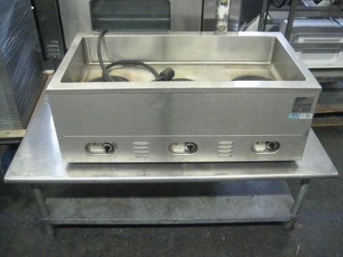 Crown verity cv3whs - 3 bay well  electric 240v steam warmingtable-hot dog for sale
