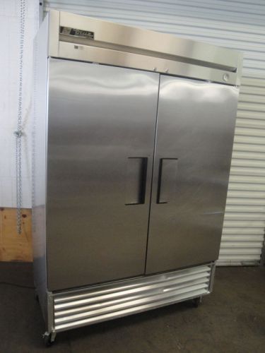 True 2-door stainless steel comm. reach in refrigerator on casters! free freight for sale