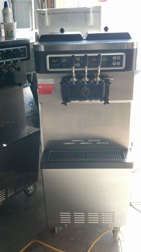Ice Cream Machine / Frozen Yogurt Machine - Wellspring W400