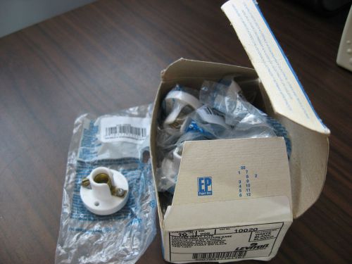 Box of 8 New Leviton 10020 Miniature Base Lampholders 75 Watt, 125 Volt