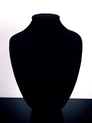 7.5&#034; Height Padded Black Velvet Necklace Display Bust