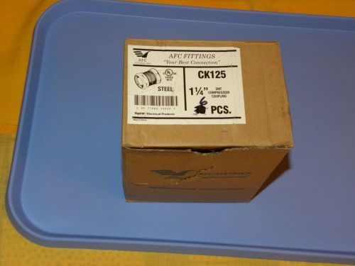 Lot Of 6- 1 1/4&#034; EMT Compression Couplings  BRAND NEW!! FREE U.S. Shipping!!