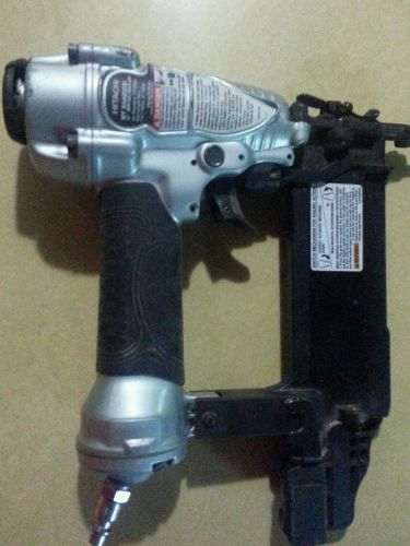 Hitachi NT50AE2 18 Gauge 5/8-Inch to 2-Inch Brad Nailer Nail Gun Air