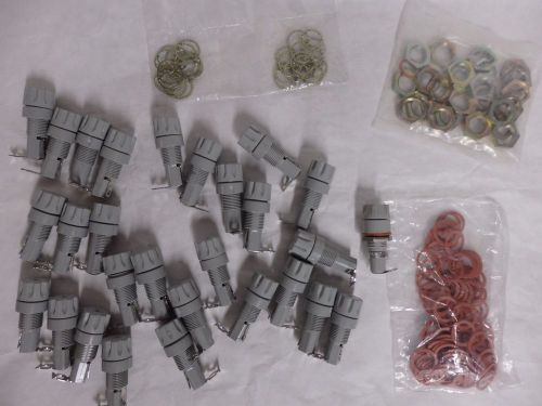 Lot of 28 littelfuse fhn20g 20 a 250 v panel mount fuse holder 1/4&#034; by 1 1/4&#034; j5 for sale
