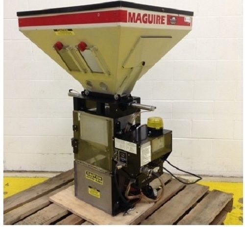 Maguire Model WSB 420 Weigh Scale Blender 2 components